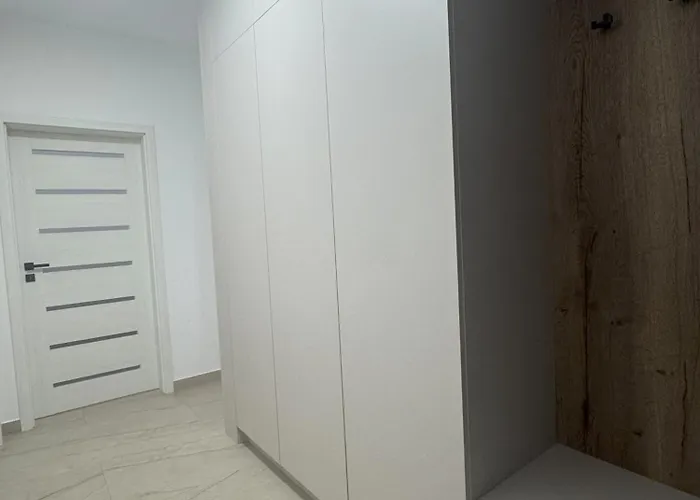 Lägenhet Sered Sered'